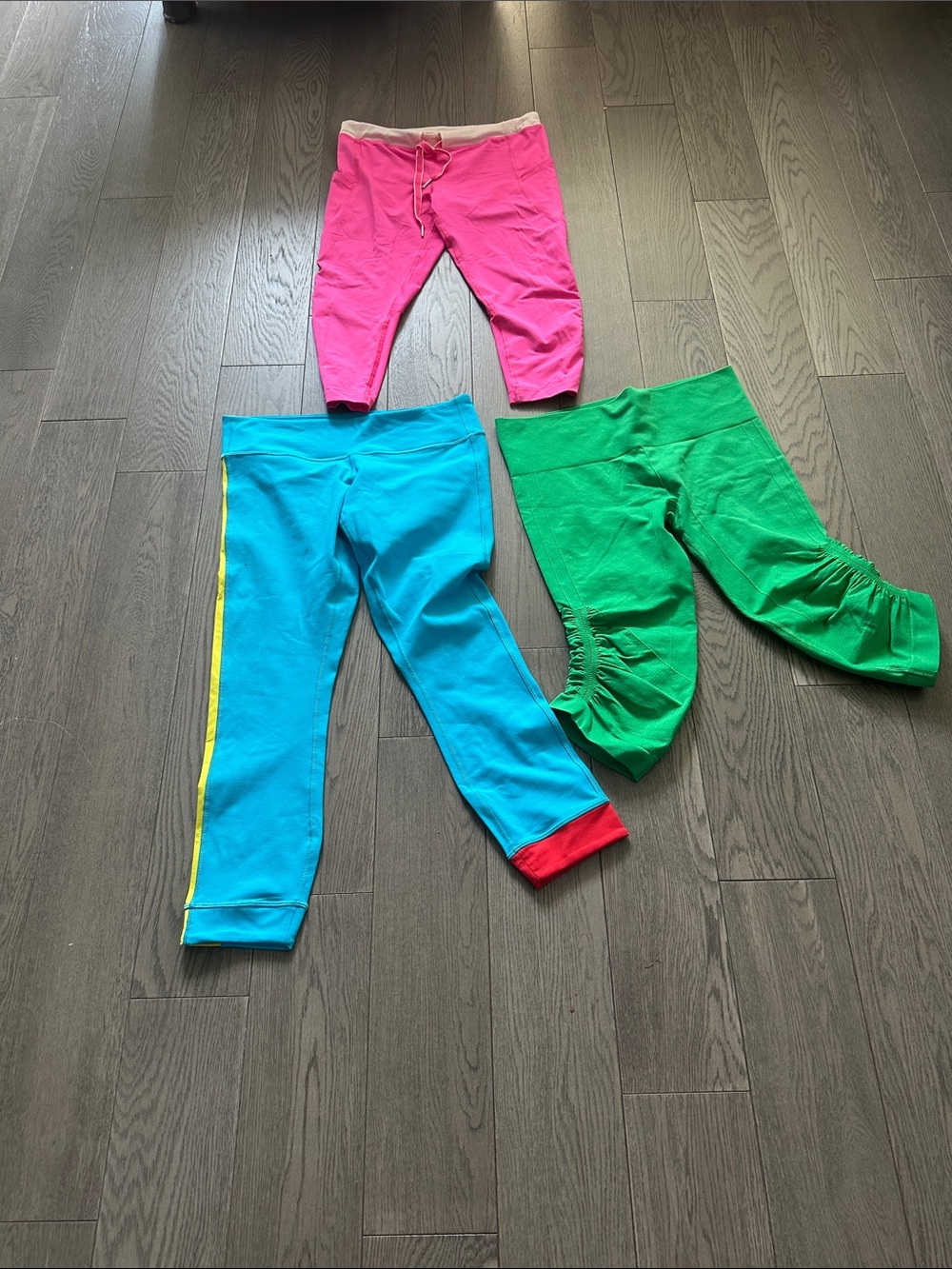 lululemon athletica women Colour block Capri Leggings - Hot Pink, Turquoise, Gre